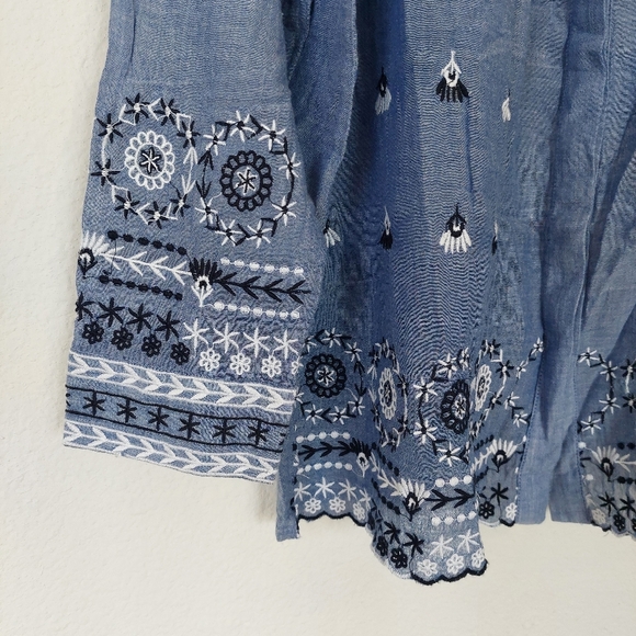 Walter Baker‎ Women's Floral  Embroidered Longsleeve Blouse - Picture 2 of 9